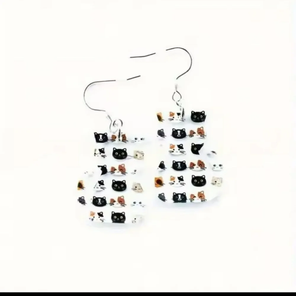 Earrings Women's Cat Black Acrylic Dangle‎ New f76